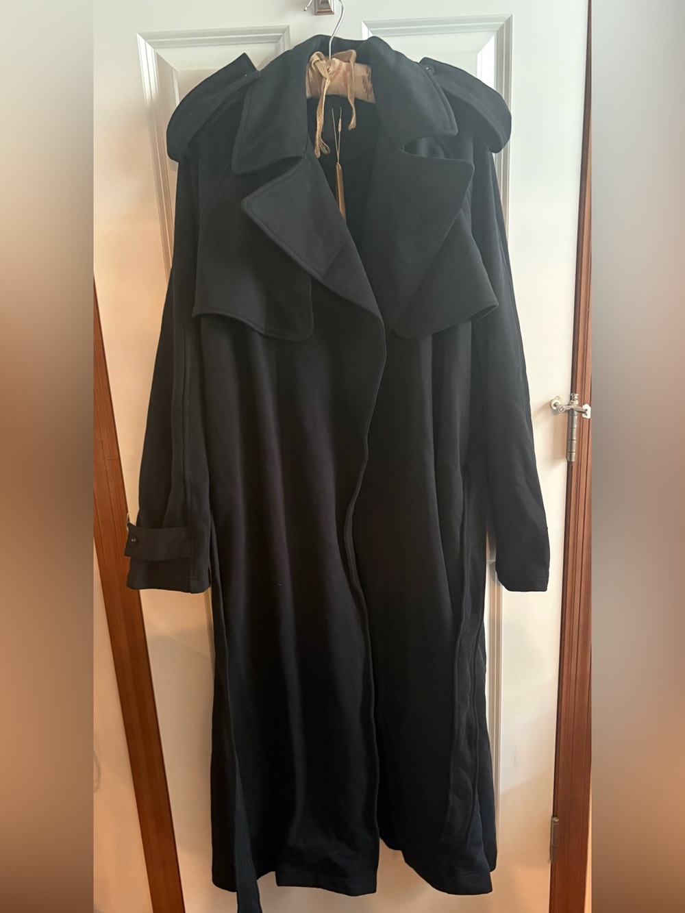 New with tags! Skims trench coat